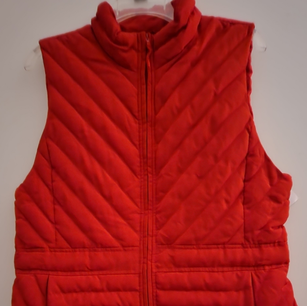 The Loft Puffer Vest -Large Red Nice